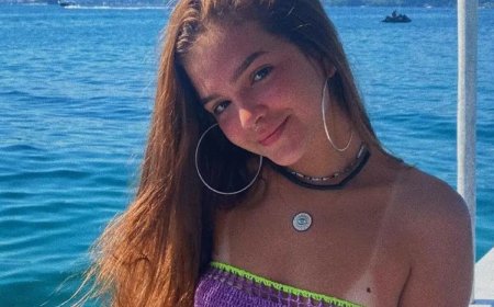 Mel Maia chama atenção com fotos na praia: ‘UAU, QUE GATA!’