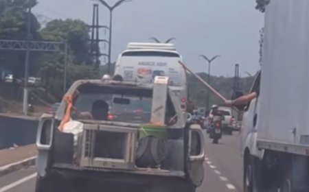 Motoristas protagonizam briga com pedaço de pau no trânsito e gere repercussão nas redes sociais