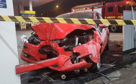 Carro perde controle após colisão, invade posto e provoca incêndio em bomba de combustível