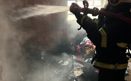 Criança coloca fogo em colchão e casa fica parcialmente destruída