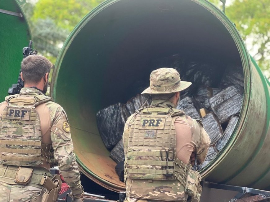 PRF apreende caminhão pipa com 5 toneladas de maconha