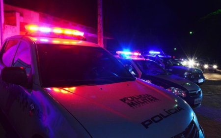 Homem de 21 anos é preso em flagrante pela PM após enforcar e ameaçar esposa de morte