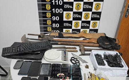 PCGO prende quatro pessoas envolvidas em briga generalizada; armas, facas e drogas são apreendidas