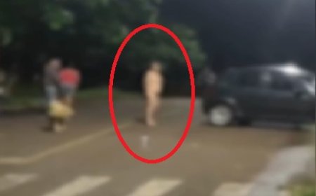 Casal é flagrado fazendo sexo em casa invadida e mulher nua é deixada para trás