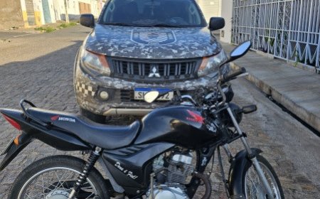 PM-PI prende motociclista “dando grau” em via pública