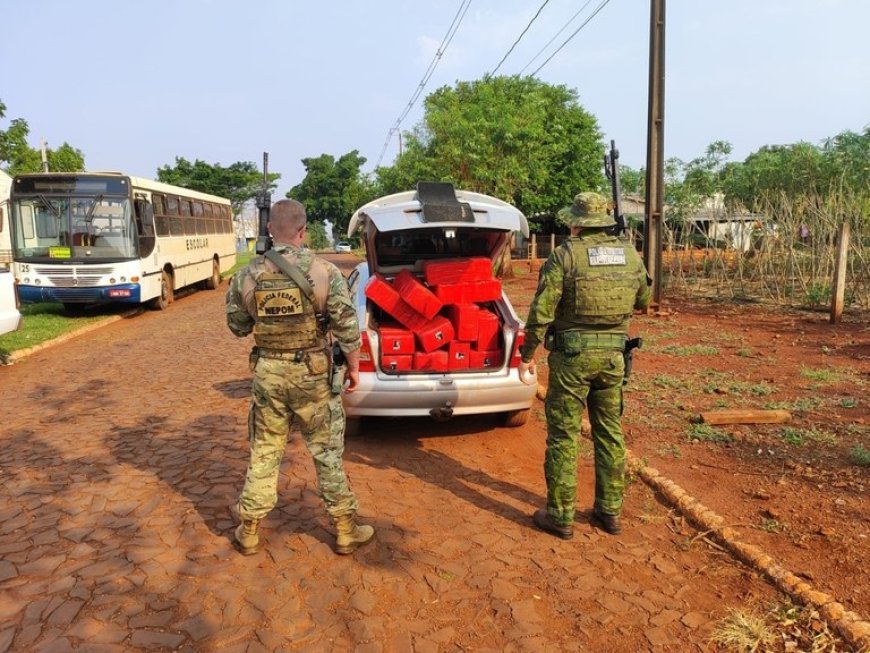 PF e BPFRON/PR apreendem veículo carregado com 360 kg de maconha em Guaíra/PR