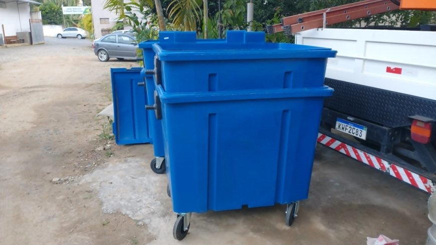 Corpo de homem é encontrado carbonizado dentro de lixeira