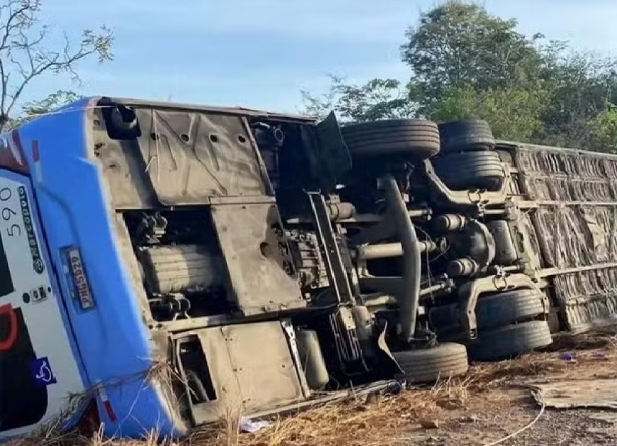 Acidente de ônibus na MA-034 deixa dois mortos e dez feridos no Maranhão