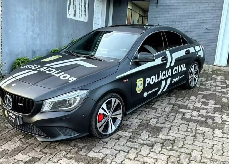 Mercedes de luxo apreendida com traficantes é integrada à frota da Polícia Civil