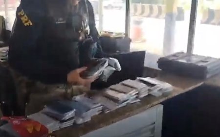 VÍDEO: PRF apreende mais de 100 iPhones escondidos no corpo de passageiras de ônibus no Paraná