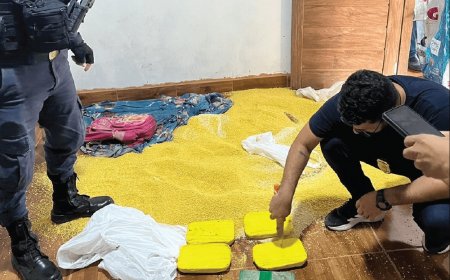 Homem tenta transporta drogas em sacos de farinha e acaba sendo pego em flagrante