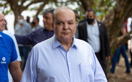 Governador do DF, Ibaneis é internado por sinusite e infecção no ouvido