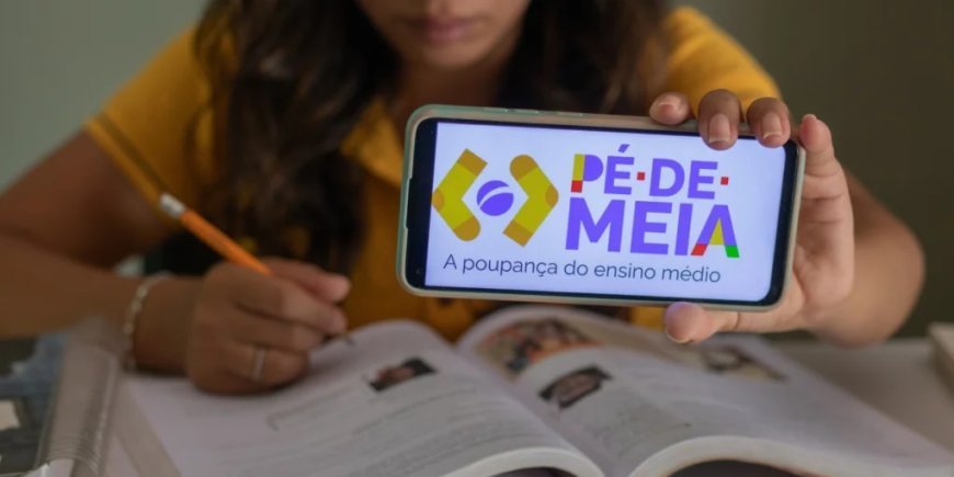 Saiba como se cadastrar para receber o Pé-de-Meia