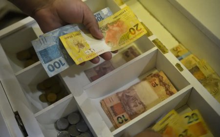 Segunda parcela do 13º deve ser paga até 20 de dezembro