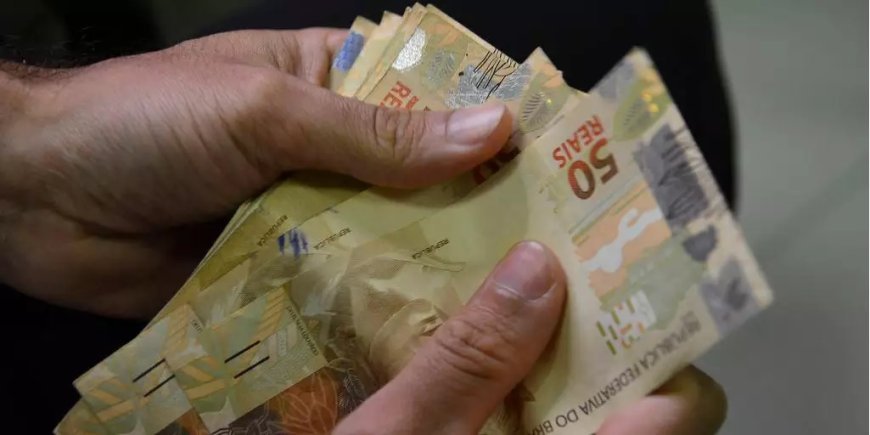 Senado aprova teto para salário mínimo e mudanças no BPC