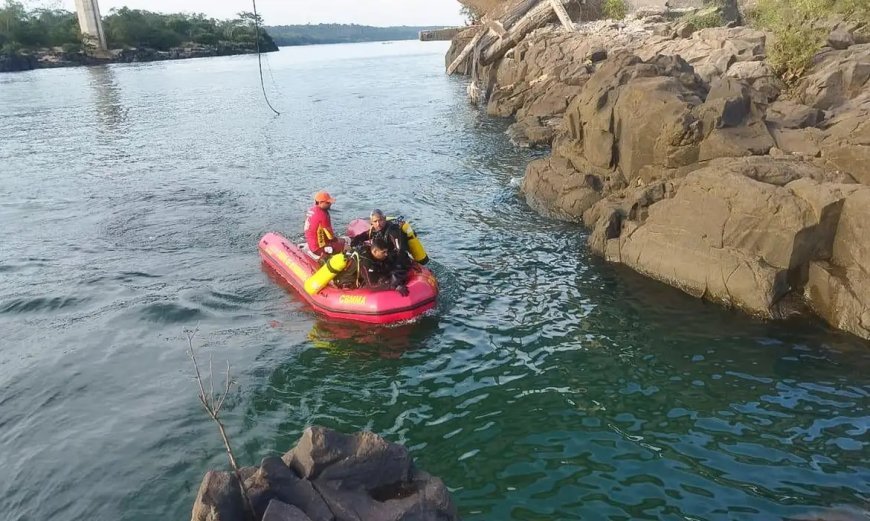 Mais um corpo é resgatado após queda de ponte; mortes chegam a 10