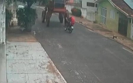 Motociclista tenta passar por baixo de máquina agrícola e mata garupa