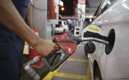 Pai esquece filhas em posto de gasolina no Espírito Santo