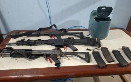 FICCO/AM intercepta lancha carregada com entorpecentes, armamento pesado e munições no Rio Solimões