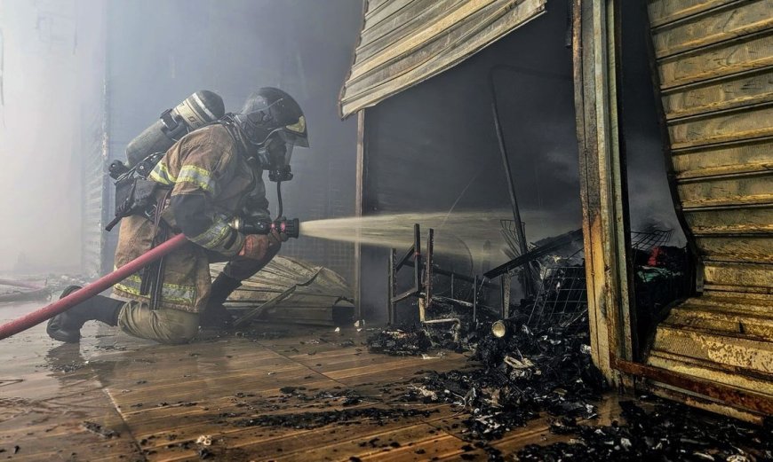 Após incêndio na Uruguaiana, Paes promete reformas e ajuda a lojistas