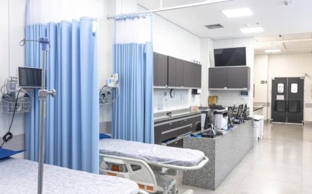 Mulher suspeita de fazer cirurgias plásticas e fugir de hospital sem pagar é levada para delegacia