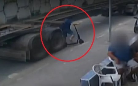 Homem morre atropelado por carreta ao perder controle de patinete elétrico