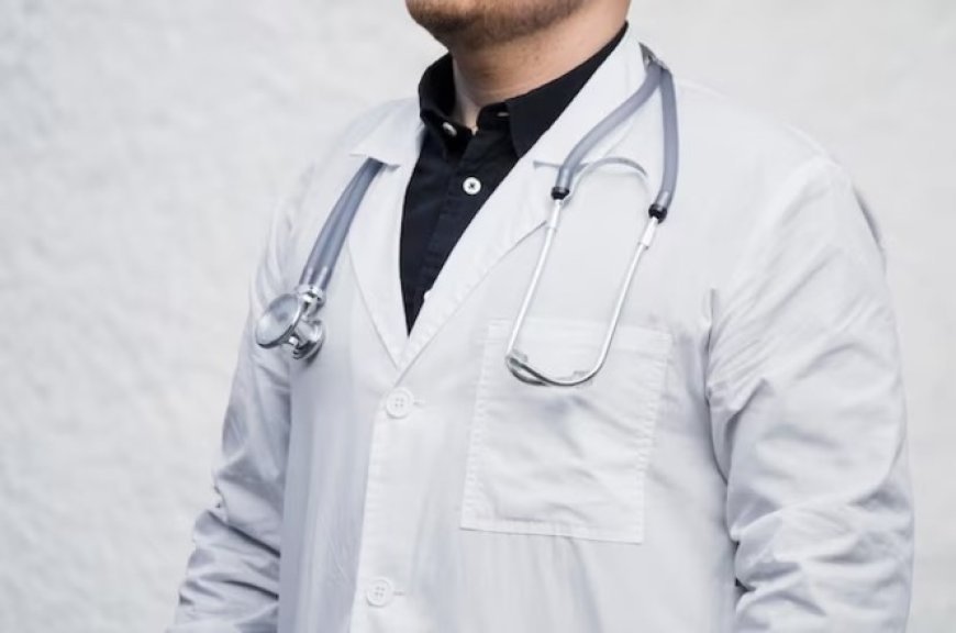 Médico é condenado por abusar de 6 mulheres durante consultas em clínica