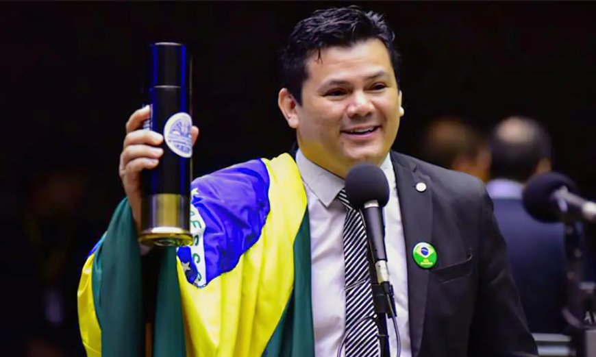 PF e PGR vão investigar deputado que desejou morte de Lula