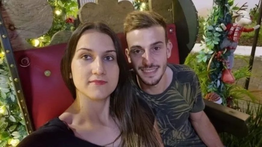 Homem mata a esposa a facadas e envia foto do corpo à família da vítima