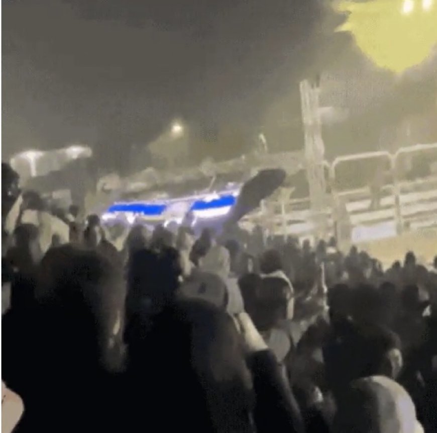 Painel de LED despenca durante rodeio em SC e deixa quatro feridos