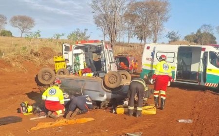 Irmãos morrem após carro capotar na BR-153, diz PRF