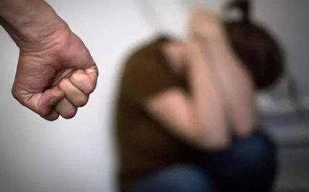 Adolescente é apreendido após agredir colega com chutes e pisões na cabeça em escola de Cabo Frio