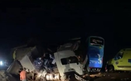 Colisão entre ônibus e carreta deixa 11 mortos em Mato Grosso