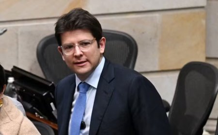 Pré-candidato à presidência Miguel Uribe Turbay morre após ser baleado