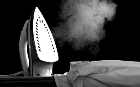 Mulher é presa por atrair homens e torturar vítimas com ferro quente