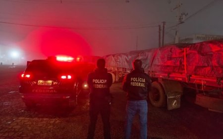 PF apreende carreta com carga de abóboras em travessia irregular na fronteira com a Argentina