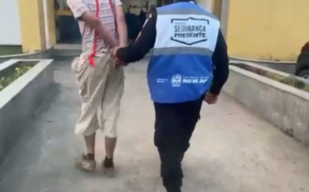 Homem fantasiado de “Chaves” é preso com maconha em transporte alternativo