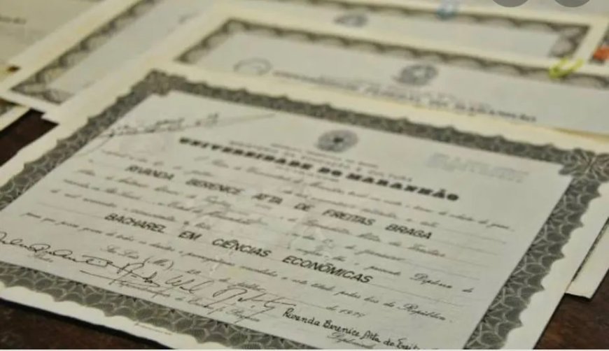Mulher é presa em São Paulo por vender diplomas universitários falsos na internet