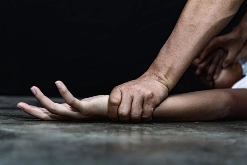 Homem é preso após atacar irmã com facadas e mordidas