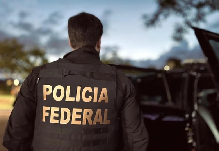 Adolescente é apreendido após ser flagrado recebendo pacote de dinheiro falso nos Correios