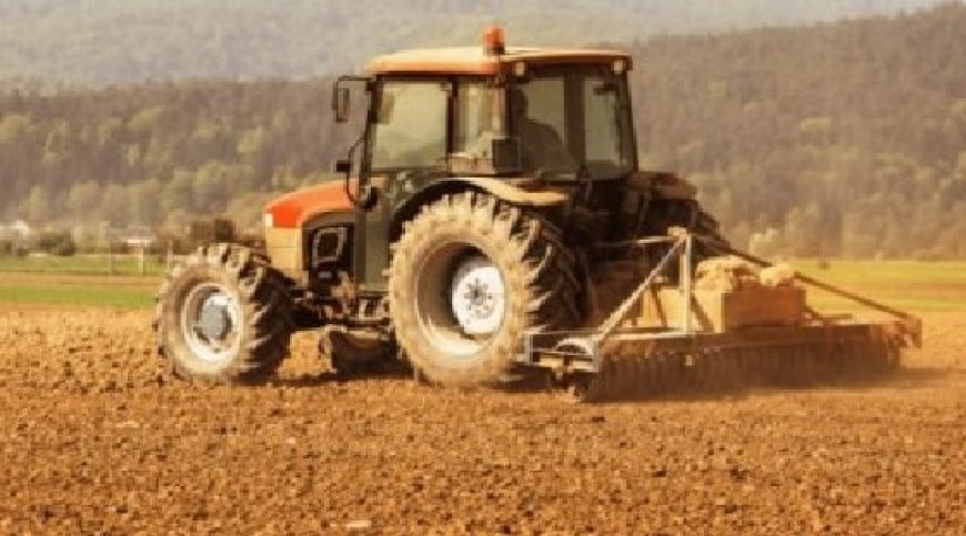 Homem morre após cair de trator e ser atropelado por amigo em fazenda de MT