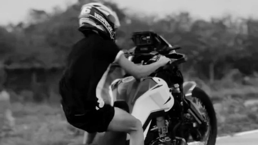 Influenciador famoso por ‘dar grau’ morre após ser baleado em perseguição policial