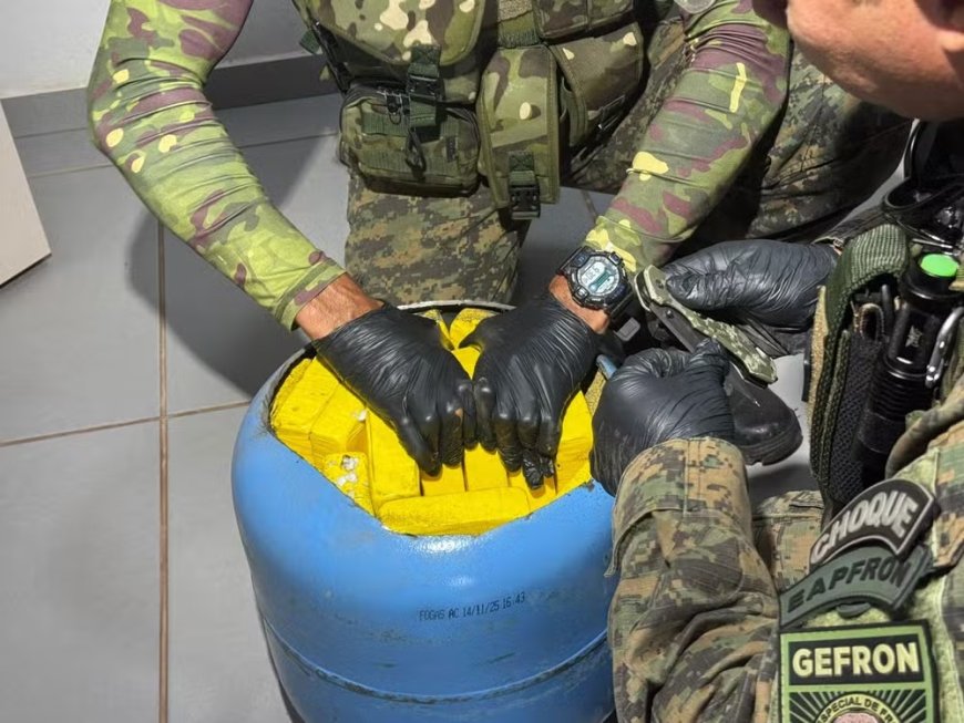 Mulher é presa com 22 kg de cocaína escondidos em botija de gás