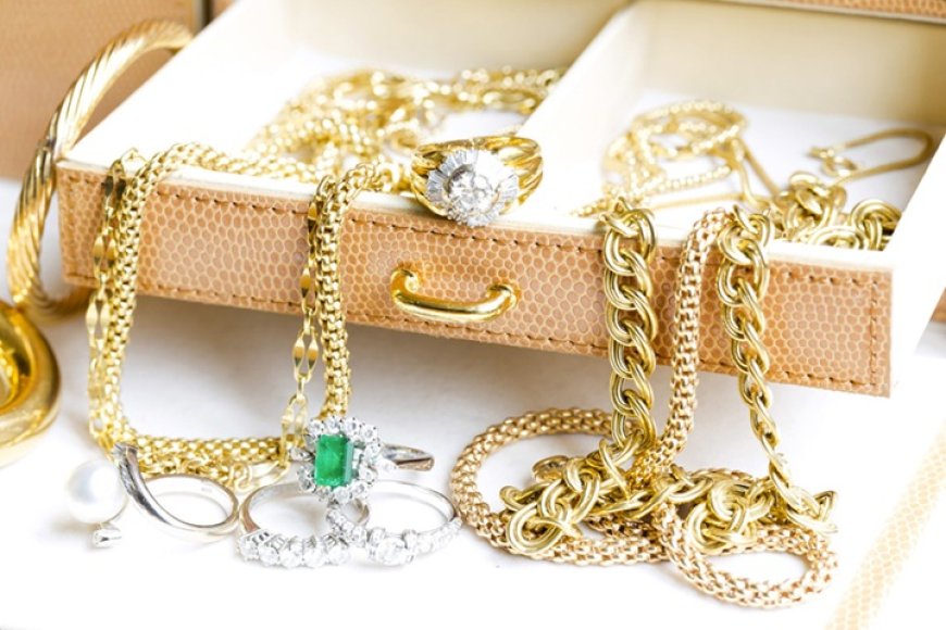 Golpistas penhoram biju como se fosse ouro e deixam rombo em banco