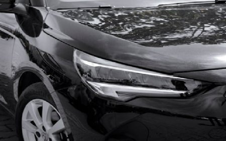 Homem que não aceitava o término arremessa ex de moto e foge sem prestar socorro