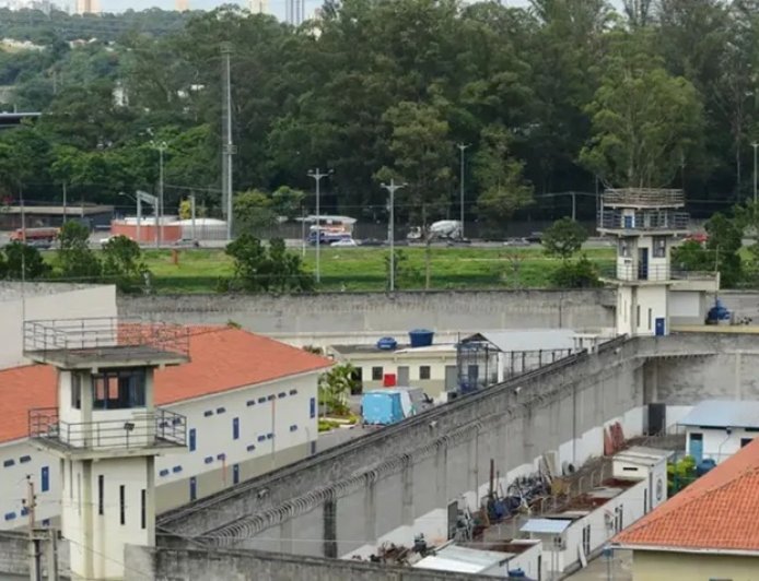 Homem que matou a mãe foi decapitado na cadeia por facção rival