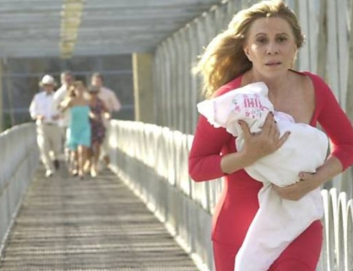 "Era um teste": Técnica de enfermagem tenta raptar bebê enquanto mãe estava desacordada em hospital