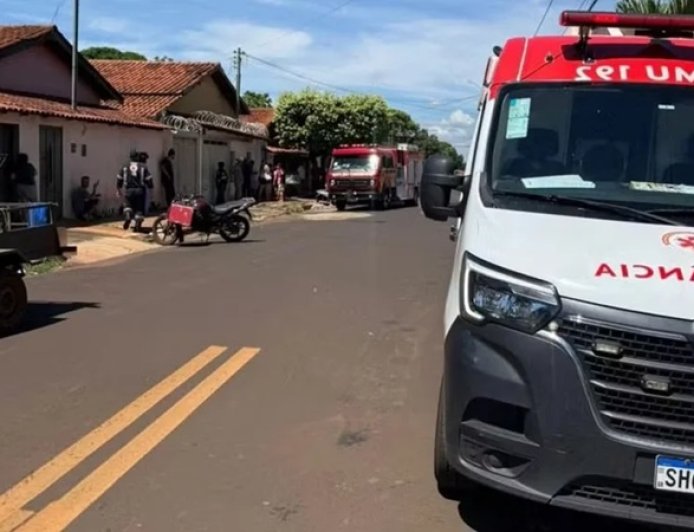 Garota de 11 anos morre após ficar com a cabeça presa em janela