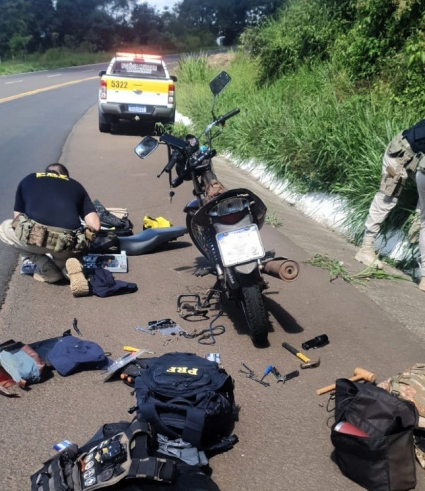Quase 6 quilos de cocaína são encontrados dentro de tanque de moto