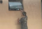 Homem filma vizinha tomando banho em condomínio e acaba preso